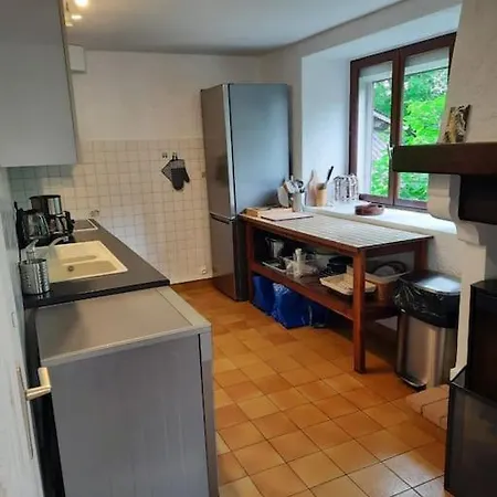 Pyrenees Pleine Nature Jacuzzi 4/5 Pers. Ferienhaus