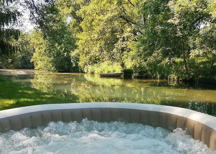 Pyrenees Pleine Nature Jacuzzi 4/5 Pers. *