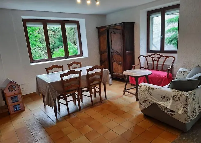 Pyrenees Pleine Nature Jacuzzi 4/5 Pers. Vakantiehuis *